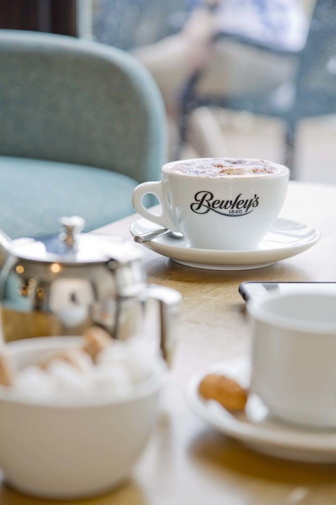 Celtic Ross Hotel & Leisure Centre 로스카베리 외부 사진