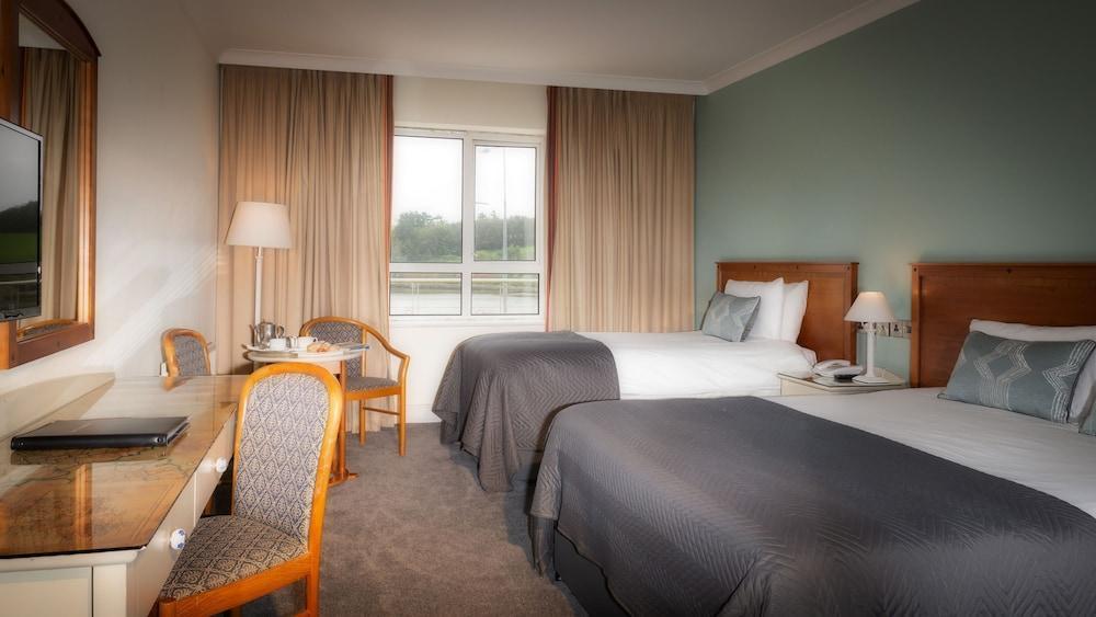 Celtic Ross Hotel & Leisure Centre 로스카베리 외부 사진